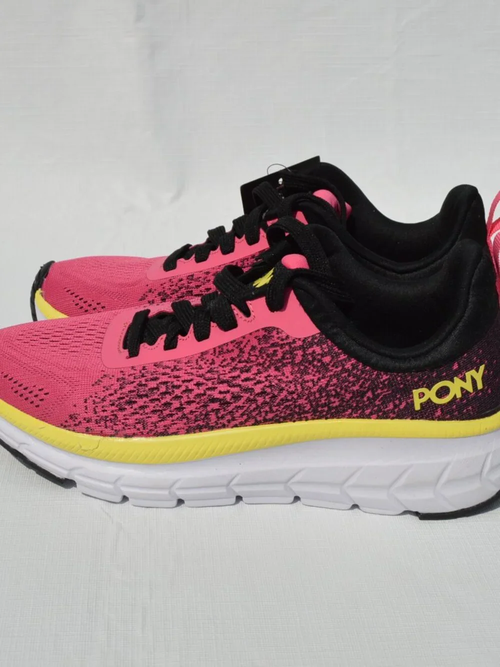 PONY Womens Sneaker Glide Sizes 7 & 6.5 (New)